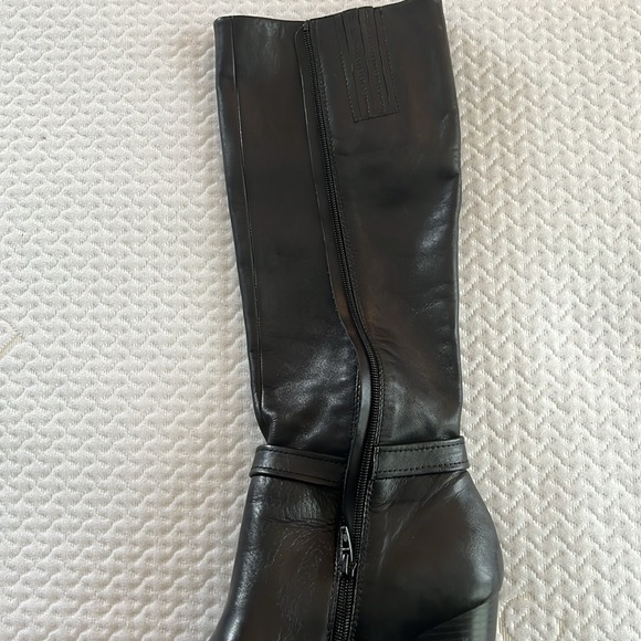 Black Heeled Boots-Excellent Condition. Size 9 - Picture 9 of 12